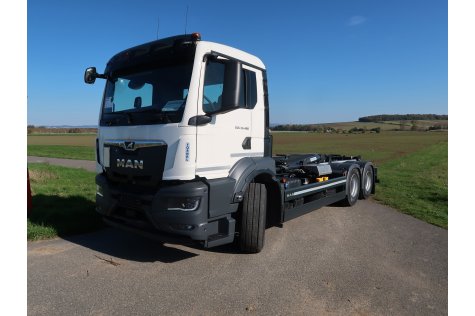 MAN TGS 33.480 6x4 BL CH + nosič kontejnerů Fornal NKH 20AT-620